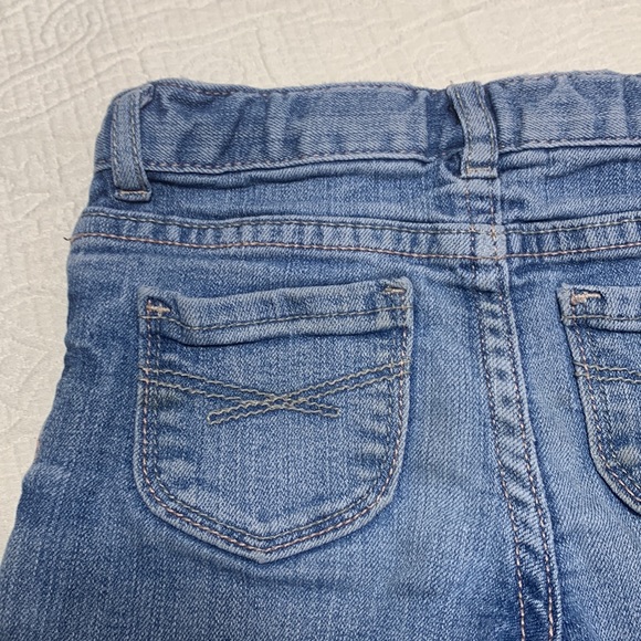 3T (6/$20) Stretch-Denim Jean Shorts by Gap - Picture 9 of 14